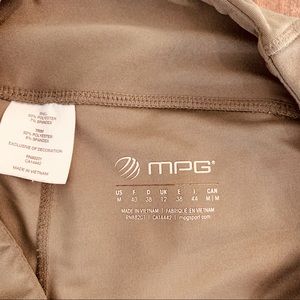 Like New! Olive Green MPG Tennis / Runner Skirt